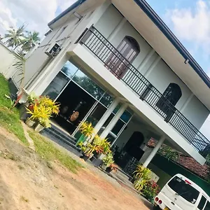 https://araliya-hotel.negombohotels.net